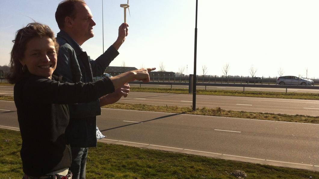 Martien Das en Vincent Bijlo bij de A12 in Bunnik